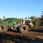 Palsburg Fire Grapple Skidder clearing staging area. Credit: Steve Moretensen, Julie Palkki