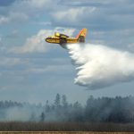 green-valley-fire-2013-CL215-drops-water