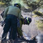 lake-hattie-fire-2016-firefighters-mopping-up